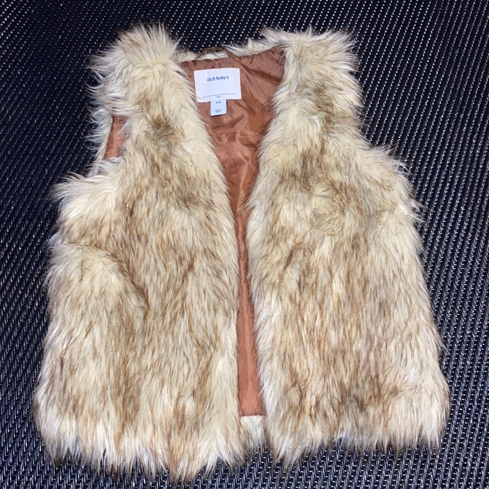 Girls faux fur vest